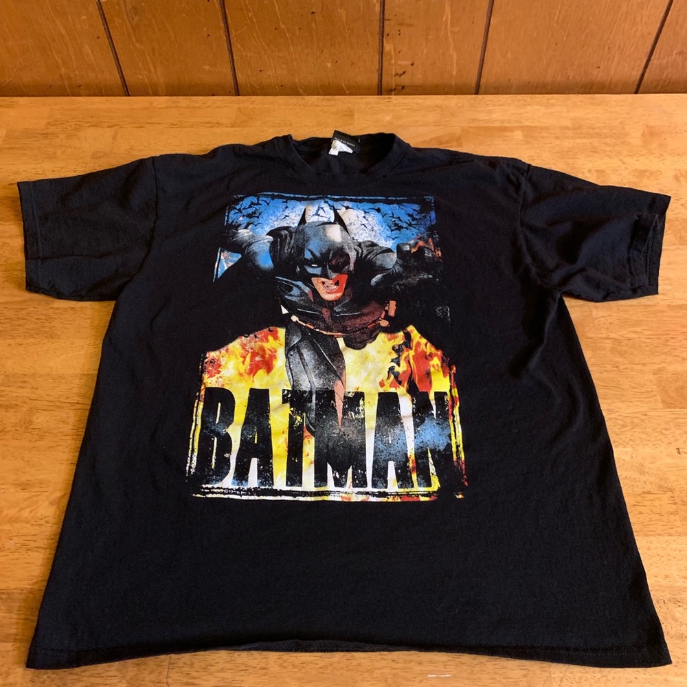 Batman returns T-shirt size L great condition